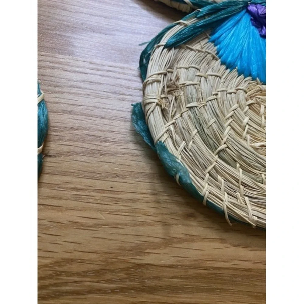 Unbranded Straw Coasters Set of 6 Tan Blue Good Jamaica Floral Woven Raffia